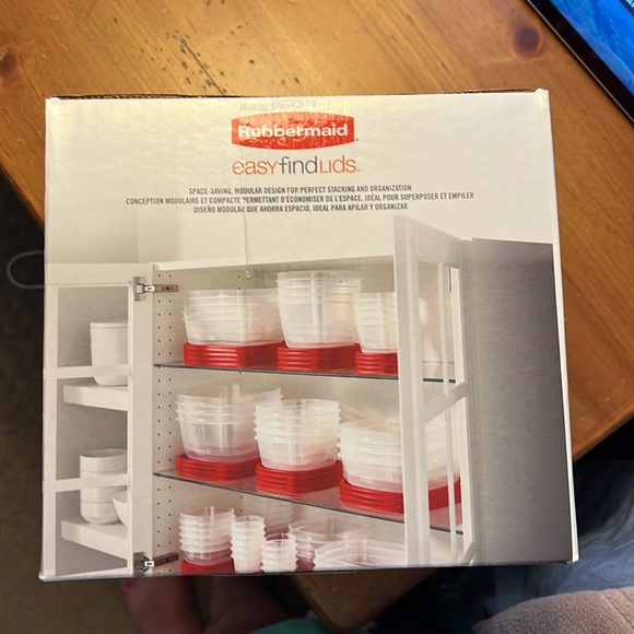 Rubbermaid easy find lids system, 18 pieces. - Picture 3 of 5